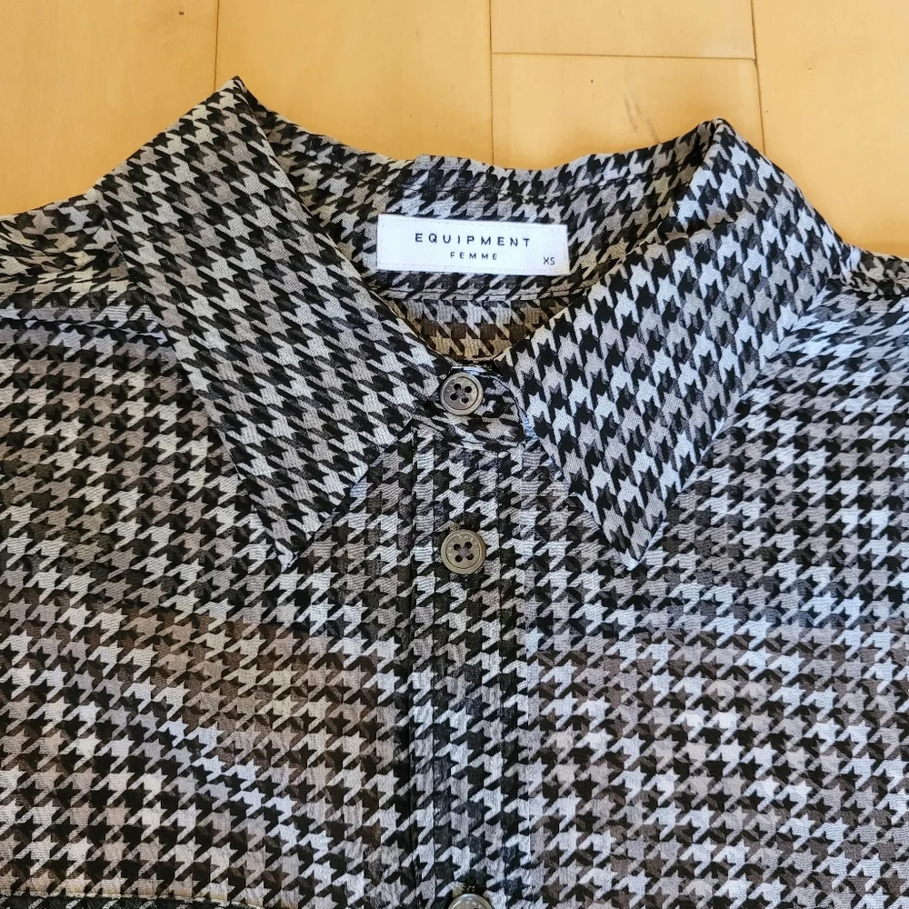 Equipment Grey Houndtooth Pure Silk Blouse - Picture 4 of 9